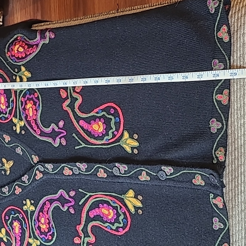 Jacque & KoKo Embroidered Cardigan - Picture 9 of 10